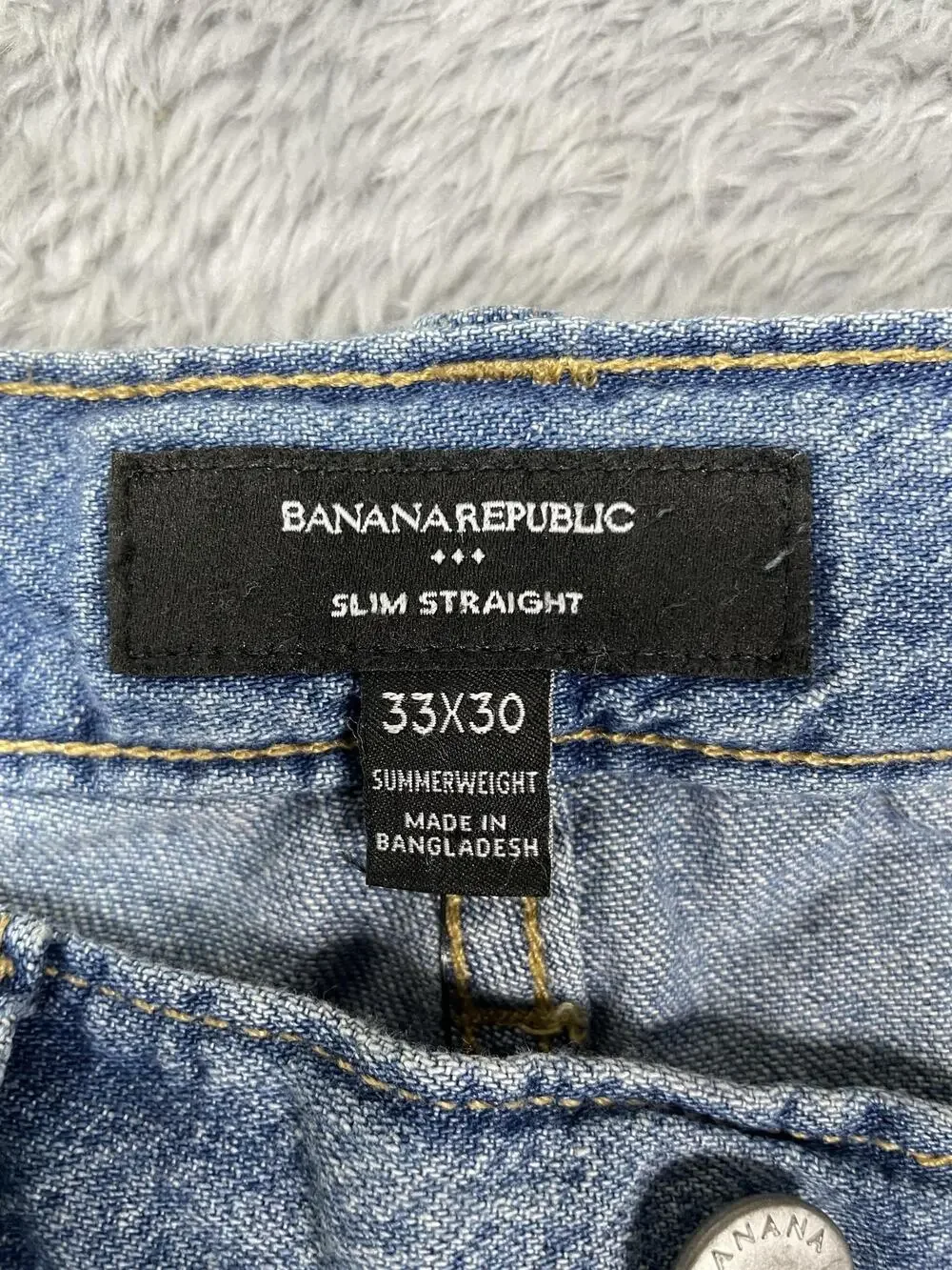 Banana Republic Slim Straight Jeans Mens 33x30* Blue Summerweight Denim Med Wash